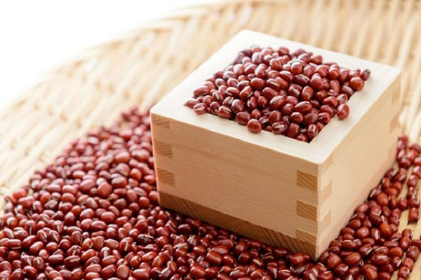Bột đậu đỏ chứa nhiều dưỡng chất hỗ trợ dưỡng trắng đều màu da hiệu quả